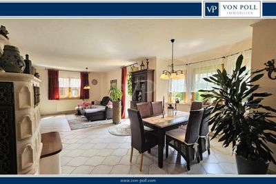 In Feldrandlage - viel Platz zum Leben und Genießen mit schönem Garten, großem Carport und Stellpl.