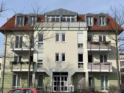 Preußisches Viertel:
Helle 3,5-Zimmer Wohnung im ersten Obergeschoss mit Balkon und Lift