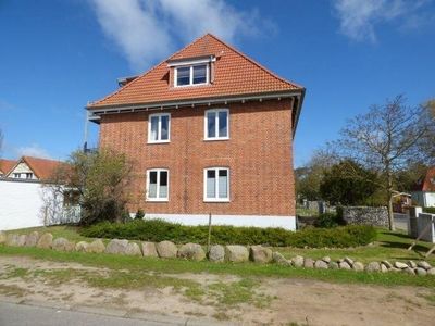 Schöne Dachgeschosswohnung - Provisionsfrei