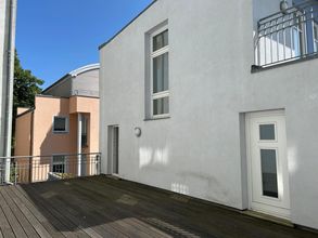 Terrasse OG mit zwei Zugängen