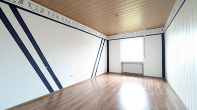 großzügiges Schlafzimmer