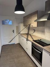 Küche mit Einbauküche