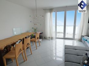 Wohnzimmer Foto digital optimiert (KI-gestützt)