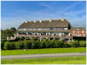 Hausansicht vom Deich