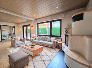 Beispielmöblierung Wohnbereich mit Kachelofen