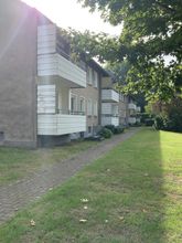 C0743F33-B098-4A0D-B8C6-935362221215