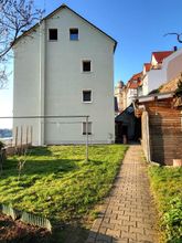 Blick zum Objekteingang
