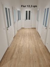 Flur 12,3 qm mit Tageslicht