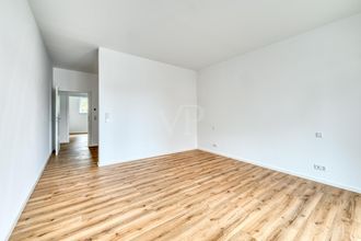 Schlafzimmer mit Ankleidebereich