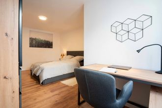 8b332c81-6871-439b-82aa-0658ed171bc4