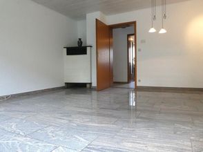 Wohnzimmer ohne Möblierung