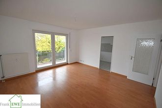 Wohnzimmer, 2-Zimmer-Wohnung mit Balkon zur Miete in Düsseldorf-Holthausen, Frank Ewe Immobilienmakler Hassels