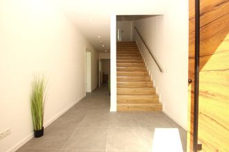 … mit freundlichem Eingang