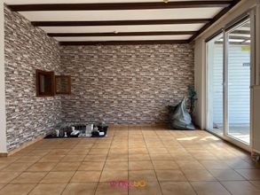 ..mit Durchreiche in den Essbereich..