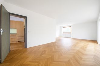 EK100 Wohnzimmer 1