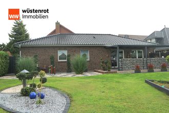 Bungalow Gartenansicht