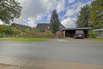 Haus und Carport