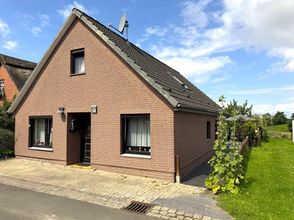 seitl. Strassenansicht