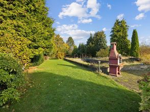 Grundstück mit Steinofen