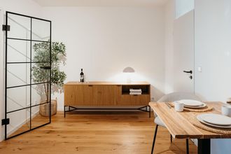 Wohnzimmer mit Lofttür