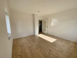 Egerländer Str.A8, 1.OG links