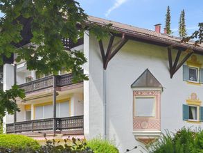 Ansicht Balkon und Erker
