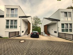 Liegenschaft (Strassenansicht)