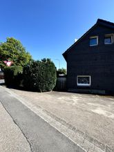 Seitliche Hausansicht