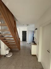 Eingangsbereich / Studiotreppe