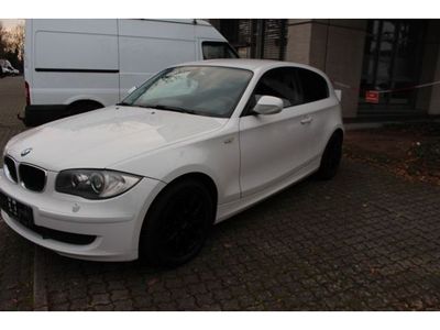 BMW 118 1 Limousine 118d~ NAVI~PDC