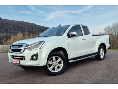 Isuzu D-Max 1.9 TD Space Cab 4WD Custom, 1.Hand.