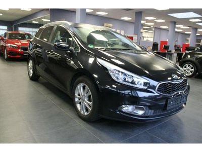 Kia Ceed 1.4 CVVT SW Dream Team Edition...