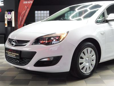 Opel Astra J Lim. 5-trg. Selection