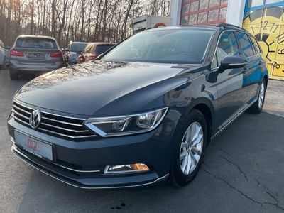VW Passat Variant 2.0 TDI DSG Navi AHK PDC ACC SHZ