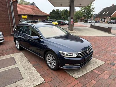VW Passat Variant 2.0 TDI Highline Pano+LED+RFK+Navi