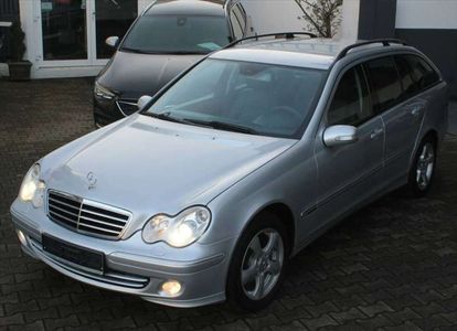 Mercedes-Benz C 200 T-Kombi Avantgarde Sitzhzg Navi Xenon AHK