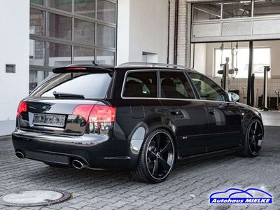 Audi RS4 Avant 4.2 Quattro Schalensitze/Audi Exclusive