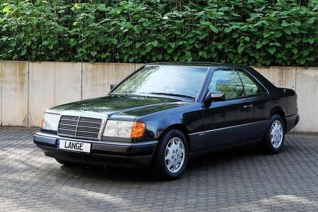 Mercedes-Benz 300 NEUWERTIGER C124 MIT 99.600 kM !!!!!