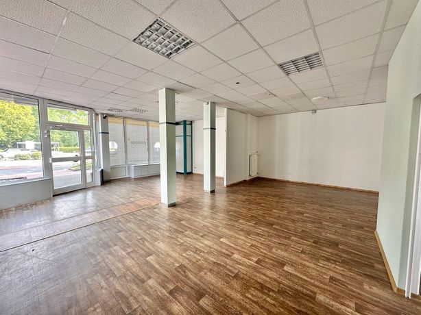 Leerer Büro-/Ladenraum