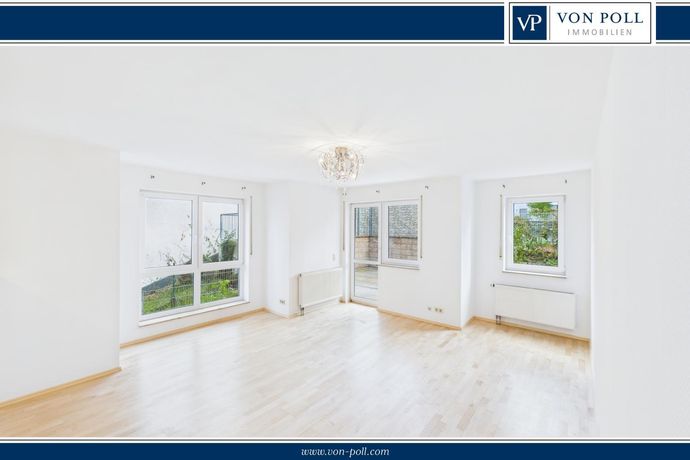 lichtdurchfluteter Wohnbereich