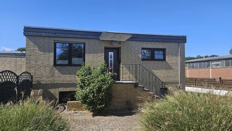 Bungalow Vorderansicht