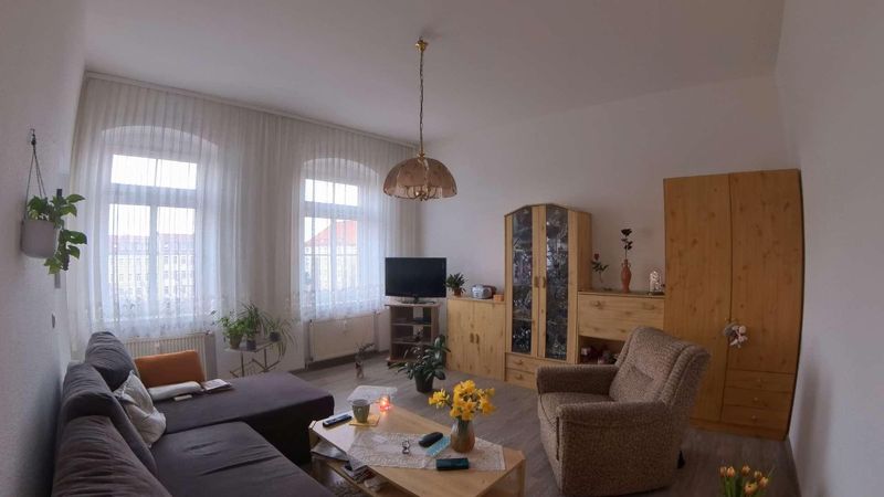 Wohn- und Schlafzimmer