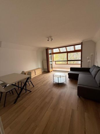 Wohnzimmer mit Wintergarten