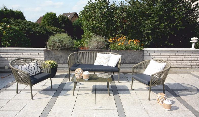 Große Südwest-Terrasse