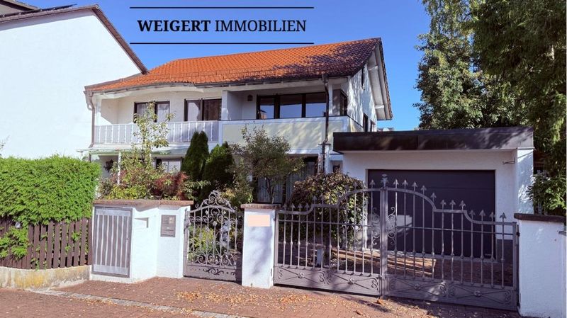 Vorderansicht Gebäude