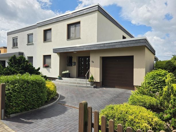 Hausansicht von vorne