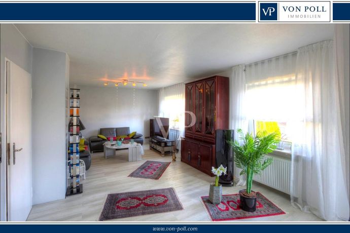 Wohnen in Marxheim - Zweifamilienhaus auf großem Grundstück