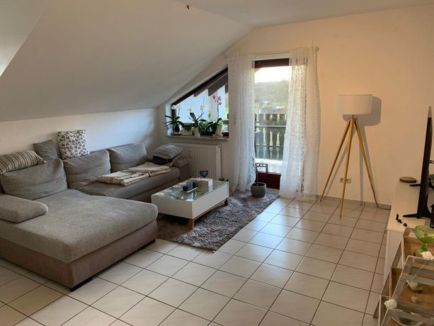 Wohnen rechts/Loggia