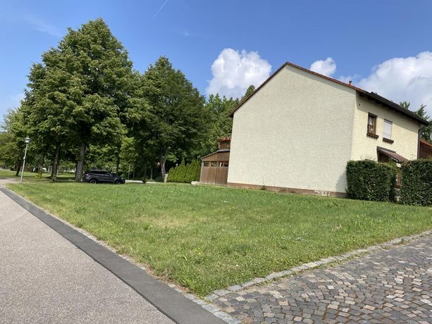 Baugrundstück in ruhiger Wohngegend