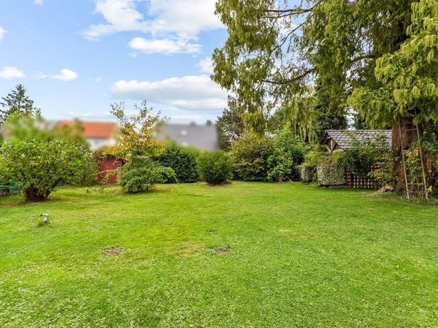 Grundstücksansicht 1